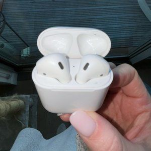 Used Apple AirPods, Second Generation (2nd Gen)